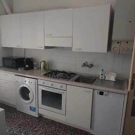 Casa Delle Fiabe בית נופש ססטרי לבאנטה